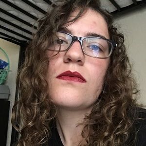 Meet your Posher, Kari